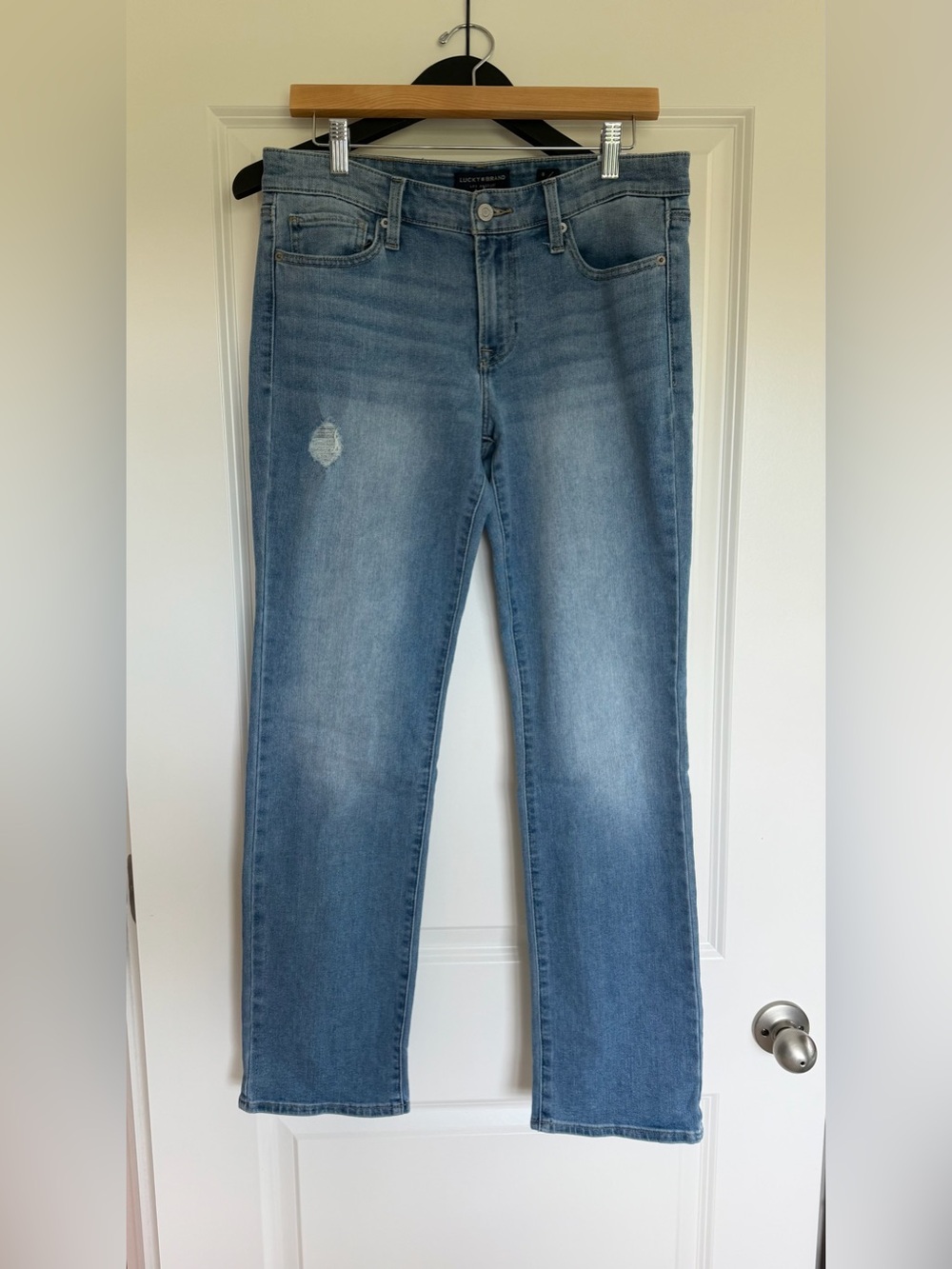Lucky Brand Light Blue Straight Leg Jeans Size 29
